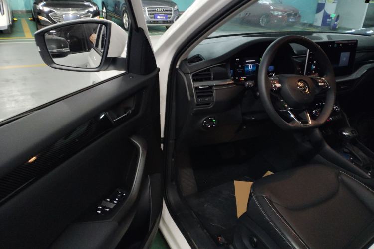 Used Skoda Kodiaq 2024 TSI330 5-Seat Two-Wheel Drive Elite Version Driver Seat