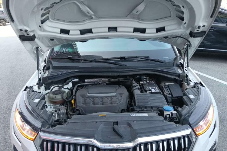 Used Skoda Kodiaq 2024 TSI330 5-Seat Two-Wheel Drive Elite Version Engine Bay