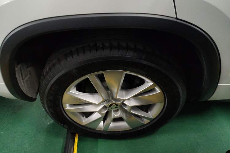 Used Skoda Kodiaq 2024 TSI330 5-Seat Two-Wheel Drive Elite Version Exterior 5