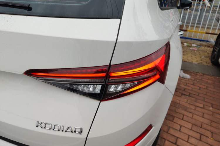 Used Skoda Kodiaq 2024 TSI330 5-Seat Two-Wheel Drive Elite Version Exterior 6