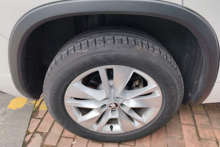 Used Skoda Kodiaq 2024 TSI330 5-Seat Two-Wheel Drive Elite Version Exterior 8