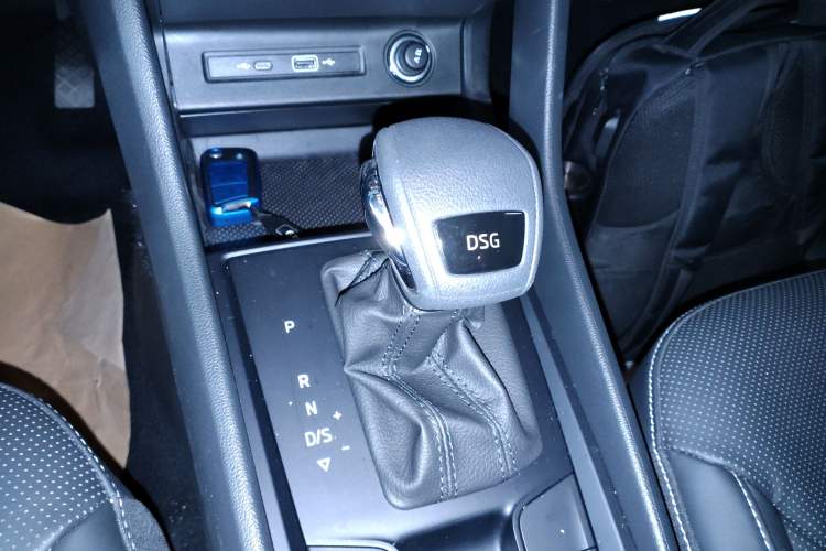 Used Skoda Kodiaq 2024 TSI330 5-Seat Two-Wheel Drive Elite Version Gear Lever