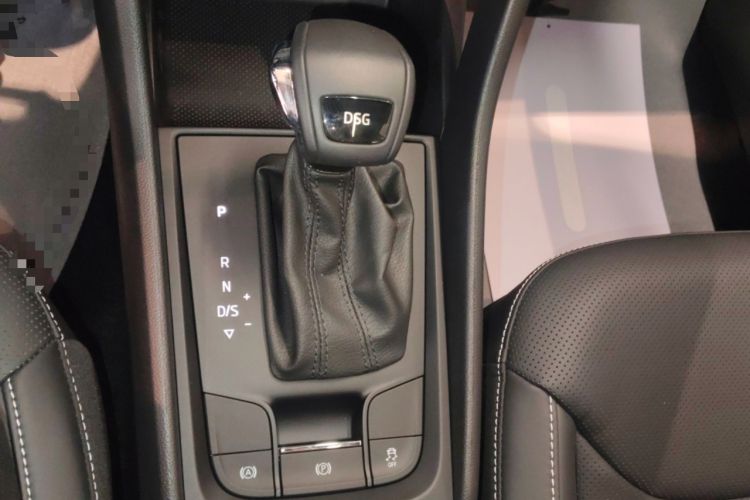 Used Skoda Kodiaq 2024 TSI330 5-Seat Two-Wheel Drive Elite Version Gear Lever
