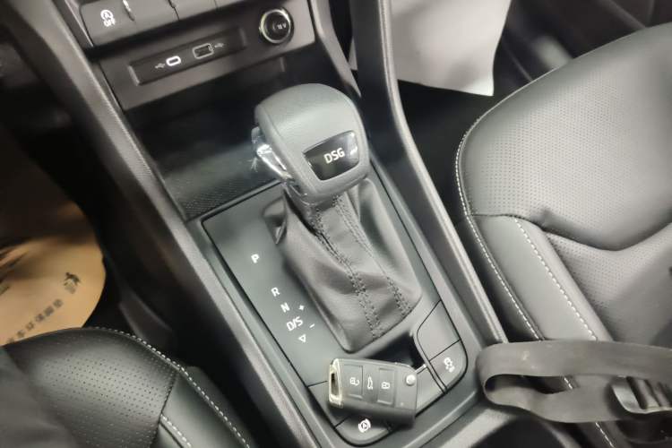 Used Skoda Kodiaq 2024 TSI330 5-Seat Two-Wheel Drive Elite Version Gear Lever