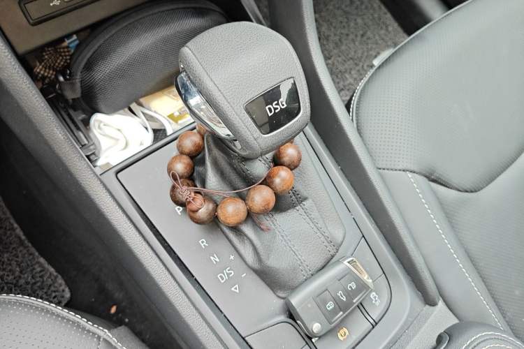 Used Skoda Kodiaq 2024 TSI330 5-Seat Two-Wheel Drive Elite Version Gear Lever
