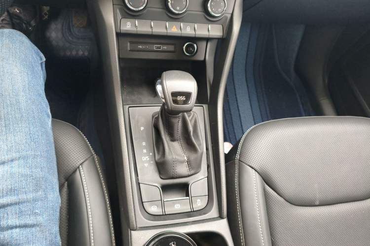 Used Skoda Kodiaq 2024 TSI330 5-Seat Two-Wheel Drive Elite Version Gear Lever