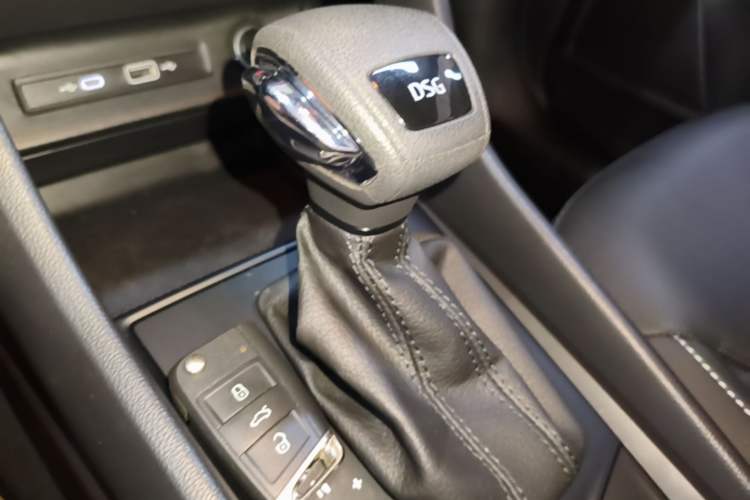 Used Skoda Kodiaq 2024 TSI330 5-Seat Two-Wheel Drive Elite Version Gear Lever