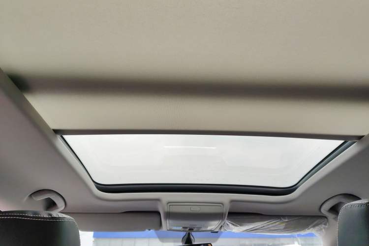 Used Skoda Kodiaq 2024 TSI330 5-Seat Two-Wheel Drive Elite Version Headliner