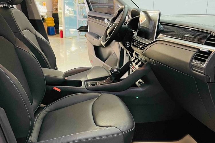 Used Skoda Kodiaq 2024 TSI330 5-Seat Two-Wheel Drive Elite Version Interior 2