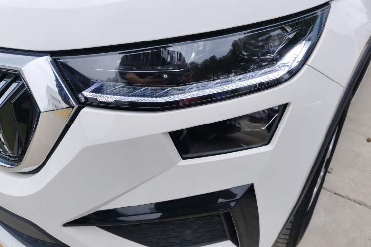 Used Skoda Kodiaq 2024 TSI330 5-Seat Two-Wheel Drive Elite Version Left Front Headlight