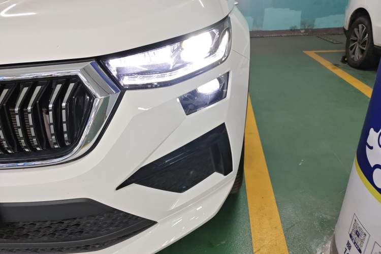Used Skoda Kodiaq 2024 TSI330 5-Seat Two-Wheel Drive Elite Version Left Front Headlight