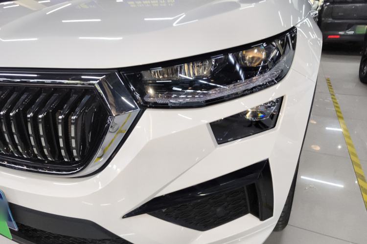 Used Skoda Kodiaq 2024 TSI330 5-Seat Two-Wheel Drive Elite Version Left Front Headlight