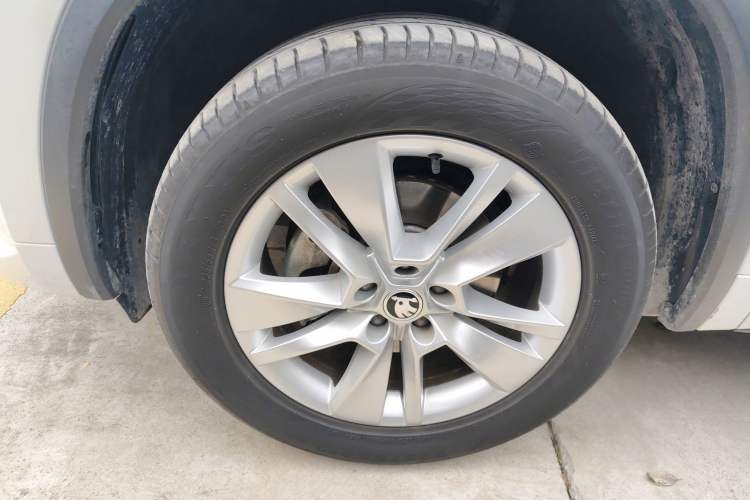 Used Skoda Kodiaq 2024 TSI330 5-Seat Two-Wheel Drive Elite Version Left Front Wheel Hub