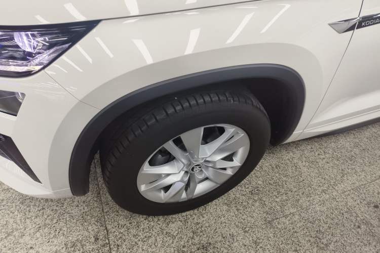 Used Skoda Kodiaq 2024 TSI330 5-Seat Two-Wheel Drive Elite Version Left Front Wheel Hub
