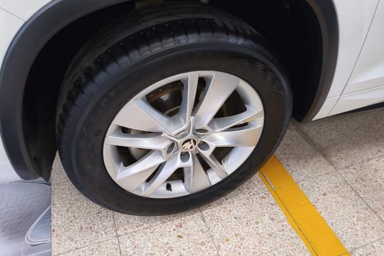 Used Skoda Kodiaq 2024 TSI330 5-Seat Two-Wheel Drive Elite Version Left Front Wheel Hub