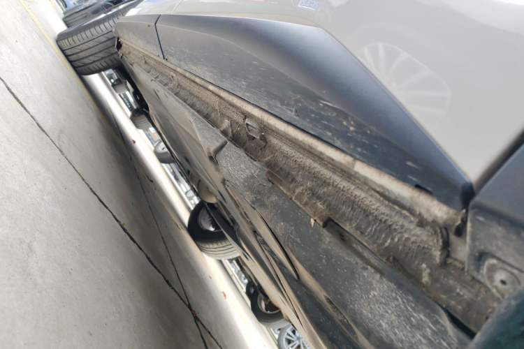 Used Skoda Kodiaq 2024 TSI330 5-Seat Two-Wheel Drive Elite Version Left Side Sill