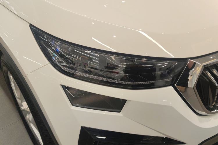 Used Skoda Kodiaq 2024 TSI330 5-Seat Two-Wheel Drive Elite Version Right Front Headlight