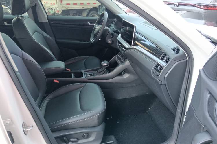 Used Skoda Kodiaq 2024 TSI330 5-Seat Two-Wheel Drive Elite Version Right Front Seat