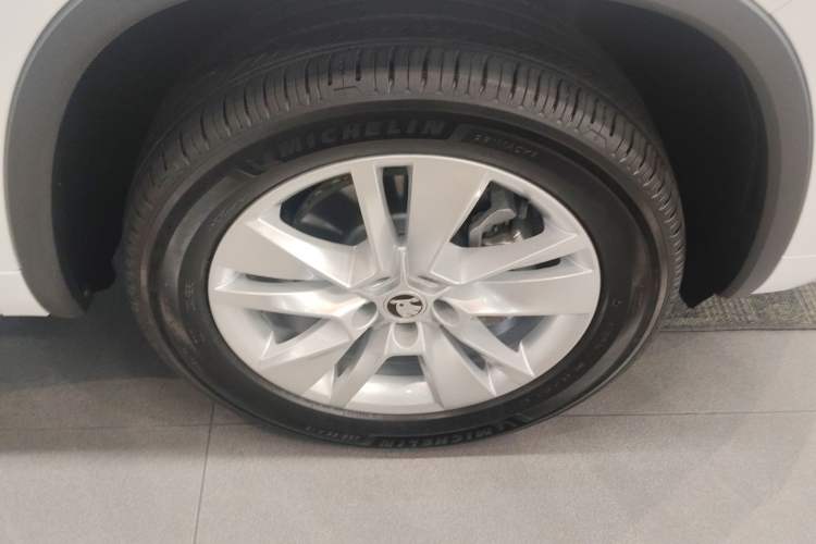 Used Skoda Kodiaq 2024 TSI330 5-Seat Two-Wheel Drive Elite Version Right Front Wheel Hub