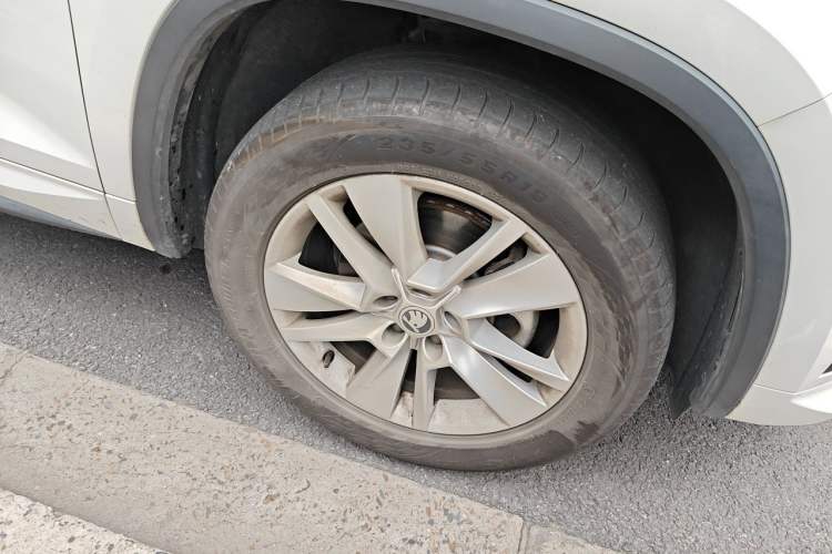 Used Skoda Kodiaq 2024 TSI330 5-Seat Two-Wheel Drive Elite Version Right Front Wheel Hub