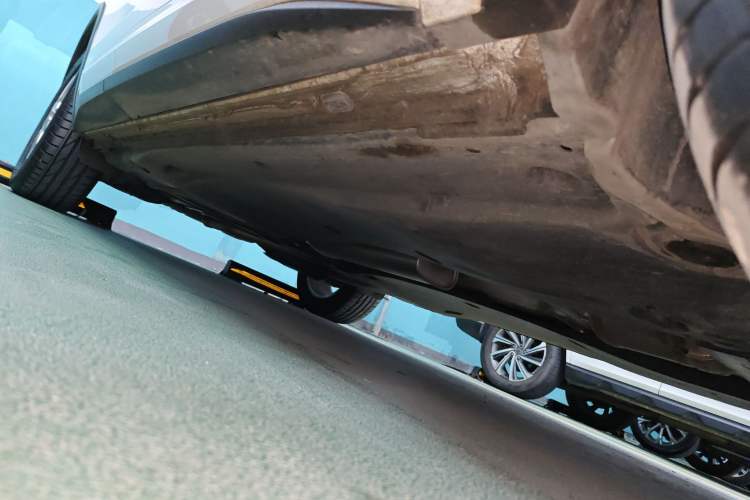 Used Skoda Kodiaq 2024 TSI330 5-Seat Two-Wheel Drive Elite Version Right Side Sill