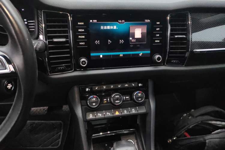 Used Skoda Kodiaq GT 2019 TSI380 4x4 Flagship Model China VI Standard Audio And AC Panel
