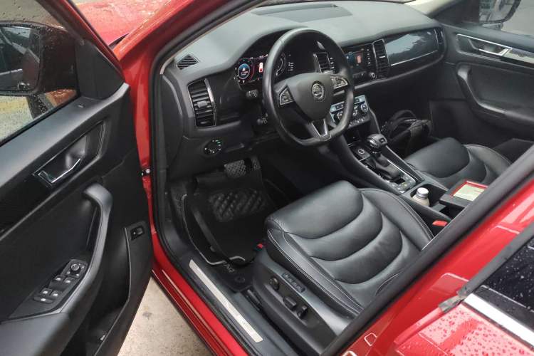 Used Skoda Kodiaq GT 2019 TSI380 4x4 Flagship Model China VI Standard Driver Seat