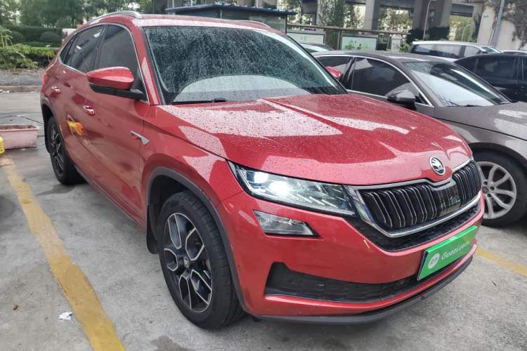 Used Skoda Kodiaq GT 2019 TSI380 4x4 Flagship Model China VI Standard Front Right 45 Deg