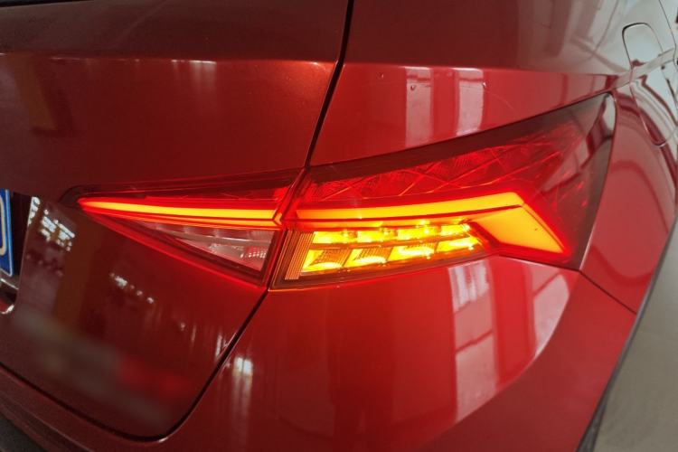 Used Skoda Kodiaq GT 2019 TSI380 4x4 Flagship Edition China V Standard Right Rear Taillight