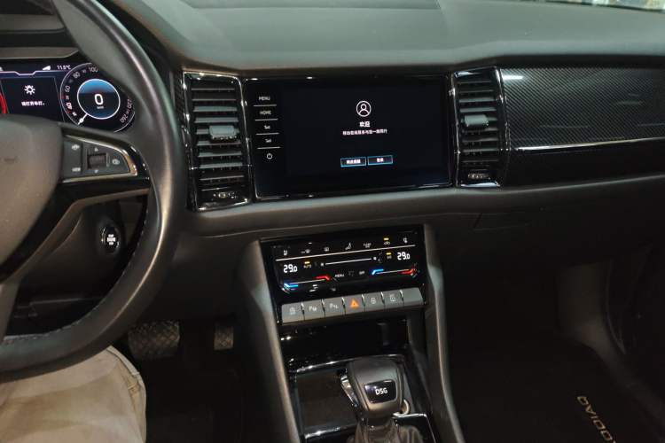 Used Skoda Kodiaq GT 2019 TSI380 4x4 Luxury Edition China VI Standard Audio And AC Panel