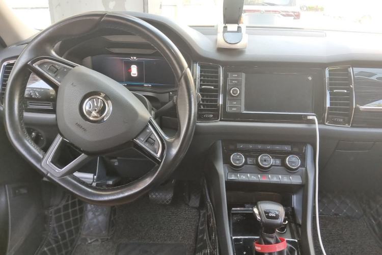Used Skoda Kodiaq GT 2019 TSI330 Two-Wheel-Drive Luxury Edition China VI Standard Center Console