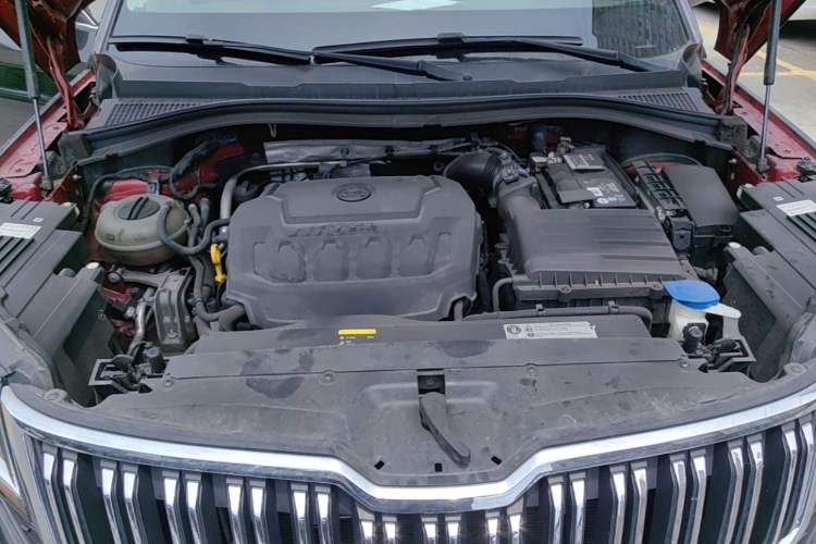 Used Skoda Kodiaq GT 2019 TSI330 Two-Wheel-Drive Luxury Edition China VI Standard Engine Bay