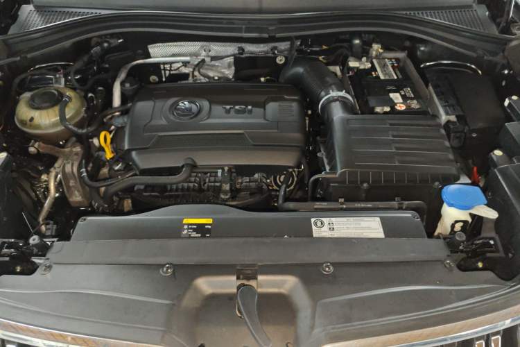 Used Skoda Kodiaq GT 2019 TSI380 4x4 Luxury Edition China VI Standard Engine Bay