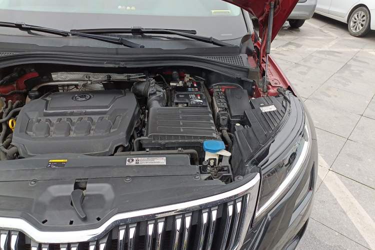 Used Skoda Kodiaq GT 2019 TSI330 Two-Wheel-Drive Luxury Edition China V Standard Engine Bay Left