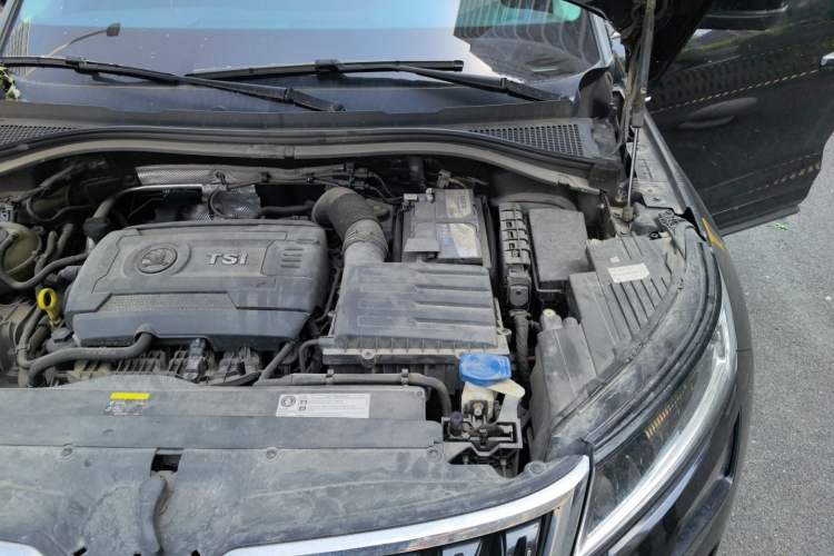 Used Skoda Kodiaq GT 2019 TSI380 4x4 Flagship Model China VI Standard Engine Bay Left