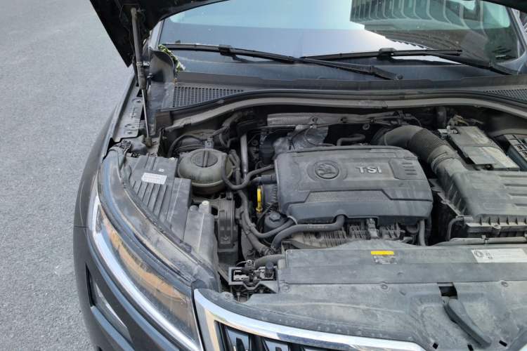 Used Skoda Kodiaq GT 2019 TSI380 4x4 Flagship Model China VI Standard Engine Bay Right