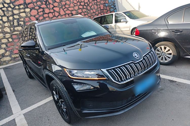 Used Skoda Kodiaq GT 2019 TSI330 Two-Wheel-Drive Luxury Edition China VI Standard Front Right 45 Deg