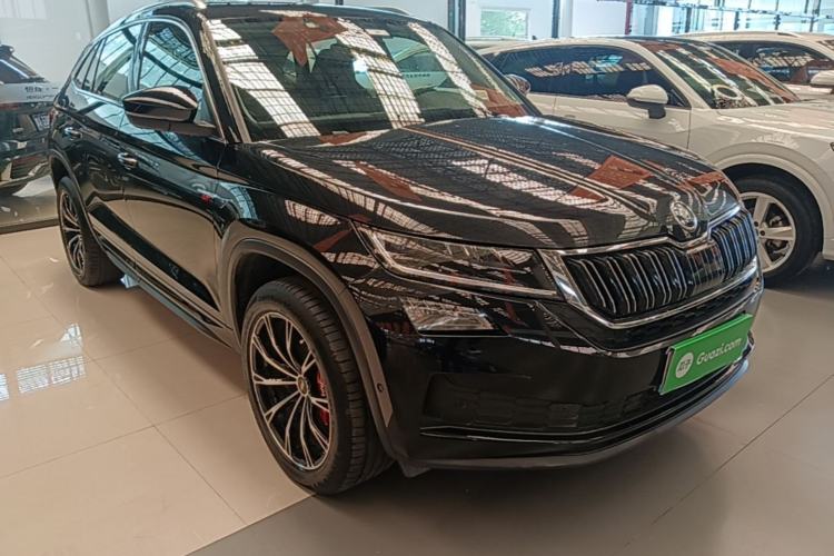 Used Skoda Kodiaq GT 2019 TSI380 4x4 Flagship Model China VI Standard Front Right 45 Deg