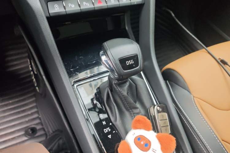 Used Skoda Kodiaq GT 2019 TSI330 Two-Wheel-Drive Luxury Edition China V Standard Gear Lever