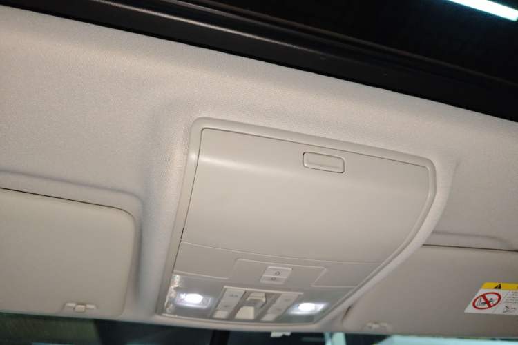 Used Skoda Kodiaq GT 2019 TSI380 4x4 Luxury Edition China VI Standard Headliner