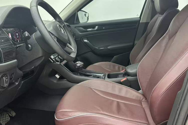 Used Skoda Kodiaq GT 2019 TSI330 Two-Wheel-Drive Comfort Edition China VI Interior 3