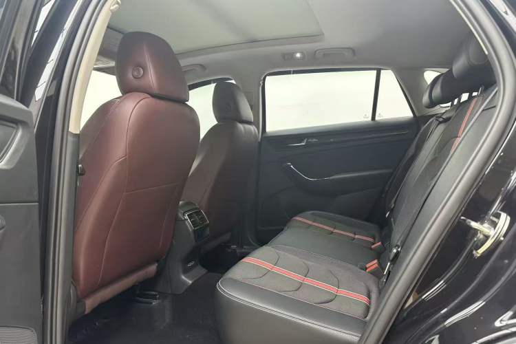 Used Skoda Kodiaq GT 2019 TSI330 Two-Wheel-Drive Comfort Edition China VI Interior 6