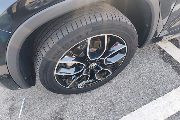 Used Skoda Kodiaq GT 2019 TSI330 Two-Wheel-Drive Luxury Edition China VI Standard Left Front Wheel Hub