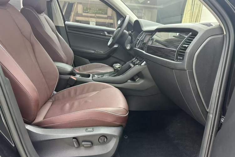 Used Skoda Kodiaq GT 2019 TSI330 Two-Wheel-Drive Comfort Edition China VI Right Front Seat