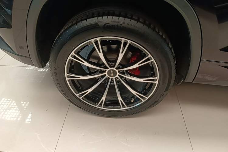 Used Skoda Kodiaq GT 2019 TSI380 4x4 Flagship Model China VI Standard Right Rear Wheel Hub