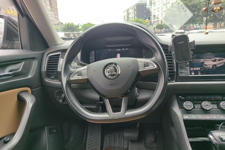 Used Skoda Kodiaq GT 2019 TSI330 Two-Wheel-Drive Luxury Edition China VI Standard Steering Wheel