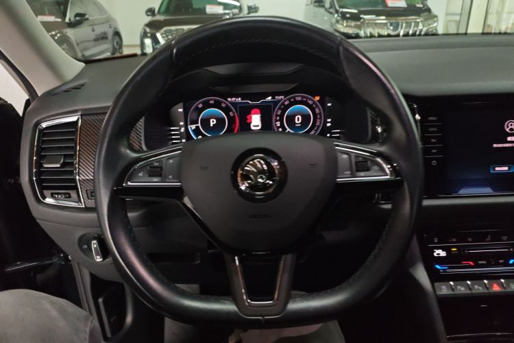Used Skoda Kodiaq GT 2019 TSI380 4x4 Luxury Edition China VI Standard Steering Wheel