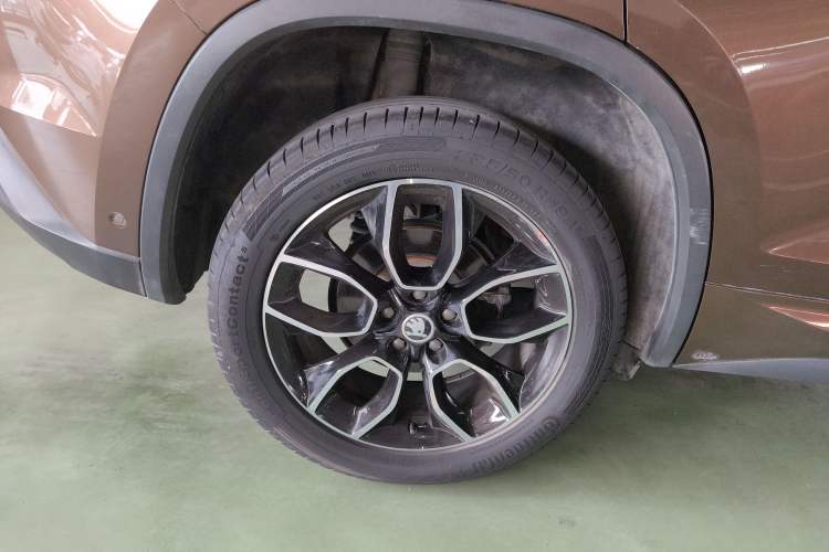 Used Skoda Kodiaq GT 2019 TSI380 4x4 Luxury Edition China VI Standard Right Rear Wheel Hub