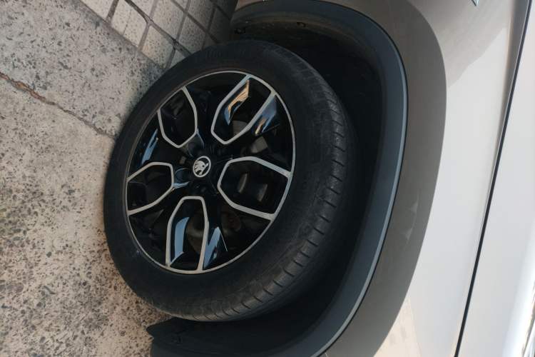 Used Skoda Kodiaq GT 2019 TSI330 Two-Wheel-Drive Luxury Edition China V Standard Right Front Wheel Hub