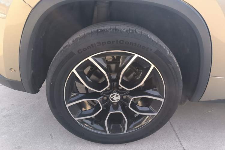 Used Skoda Kodiaq GT 2019 TSI330 Two-Wheel-Drive Luxury Edition China V Standard Right Rear Wheel Hub